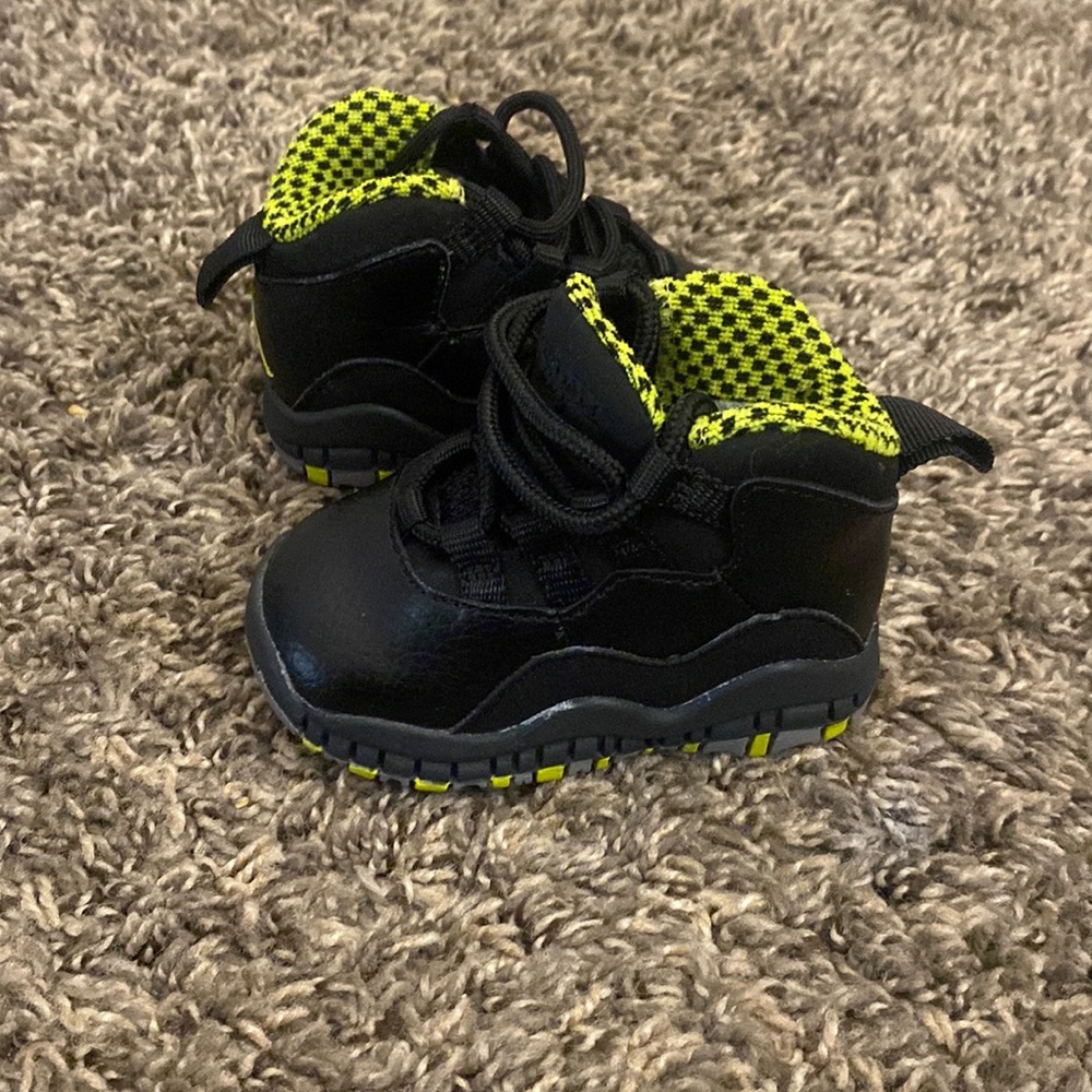 Air Jordan Retro 10 size 3c